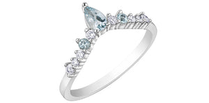 Aquamarine & Diamond 10 Karat Ring (0.12CT TDW)